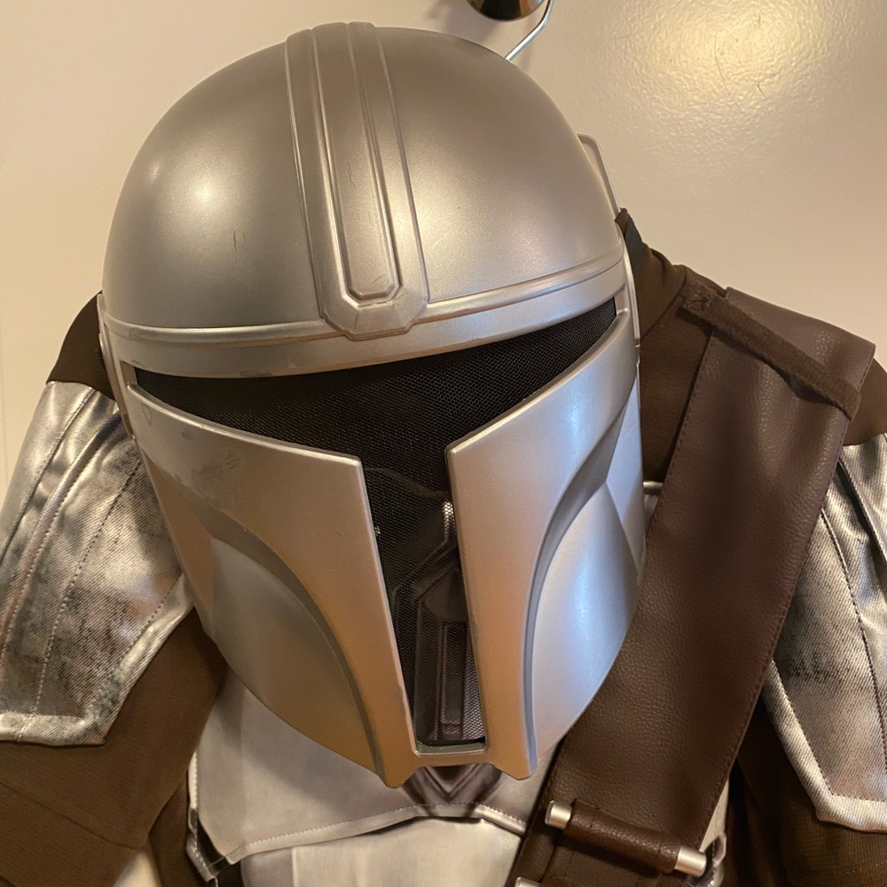 Disney Kids (Youth) Mandalorian Costume - Sz 9/10